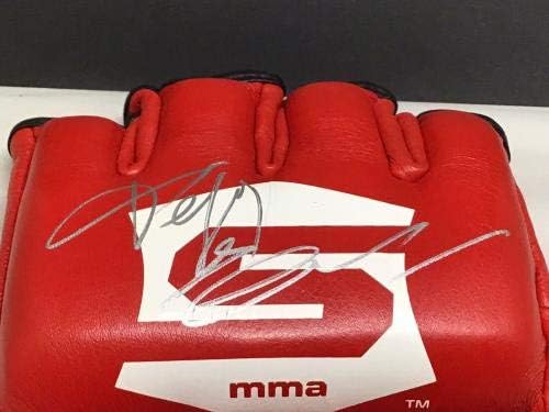 Fedor Emelianenko Подписа Официално Бойцовскую Ръкавицата Strikeforce Auto PSA/DNA COA 1F - Ръкавици UFC с Автограф