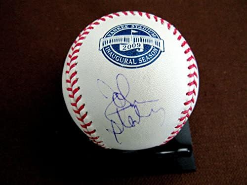 Спортен коментатор Джон Стърлинг Янкис Подписа Автограф На Церемонията по Откриването на 2009 г. Луо Baseball Jsa -