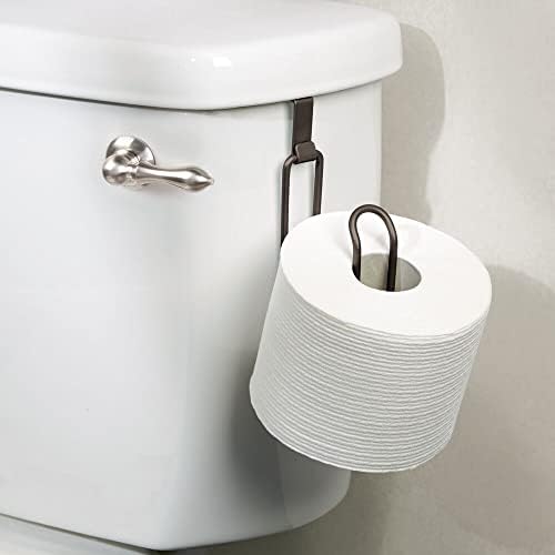 mDesign Метална стойка за ролка тоалетна хартия, над казанче, Опаковка и резерв за съхранение и организация за баня - Окачен, с капацитет 1 ролка - Хром