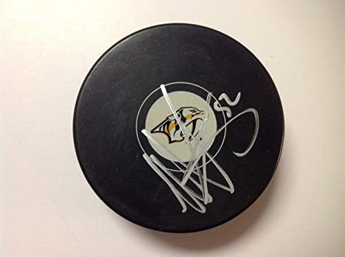 Мат Ъруин подписа хокей шайба Нешвил Предаторз с автограф a - Autograph NHL Pucks