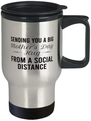 Мамо, Смешни Coffee Travel Mug - Прегръдки от разстояние, Ден на майката от Covid, Подаръци за мама, Оттегляне, Чаша за пътуване за майки с пандемичния
