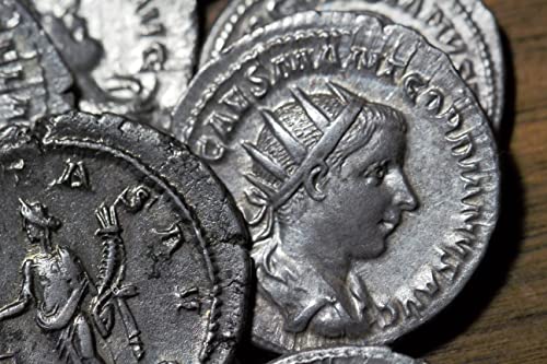 Сребърна монета с двойно динарием Римската империя 1700-годишна давност (Антониниан) в много добро състояние